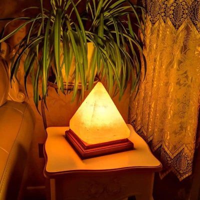 Lampe Pierre de Sel Pyramide - lampe scientifique - deco scientifique